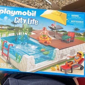 City Life Pool Playset with Yellow Umbrella